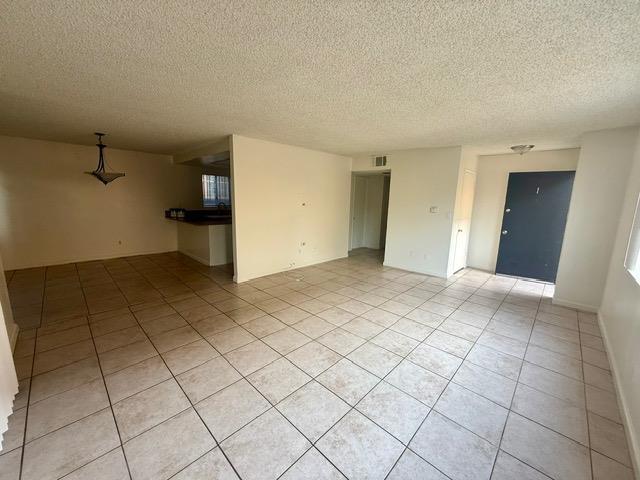 property for rent #7