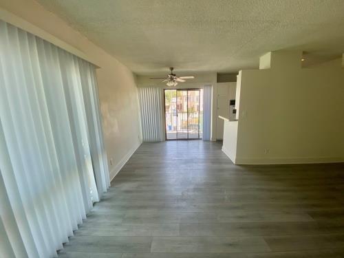 1776 S Rimpau Blvd., Los Angeles, CA 90019