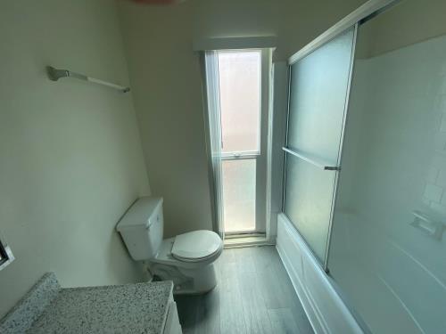 1776 S Rimpau Blvd., Los Angeles, CA 90019
