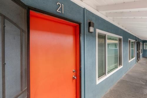 1495 Peterson Ave, Long Beach, CA 90813