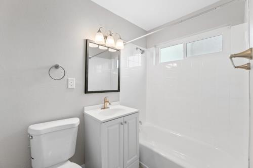 1495 Peterson Ave, Long Beach, CA 90813