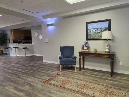 1501 N Brea Blvd, Fullerton, CA 92835
