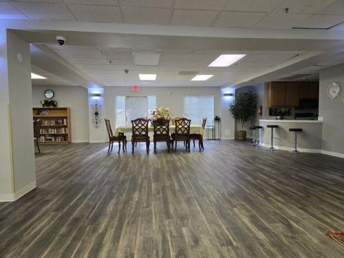 1501 N Brea Blvd, Fullerton, CA 92835