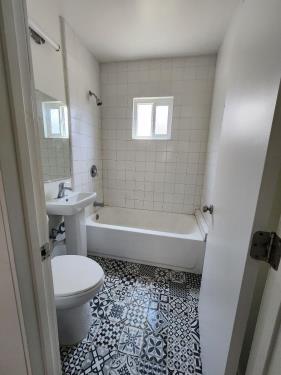 526-528 Golden Ave, Long Beach, CA 90802