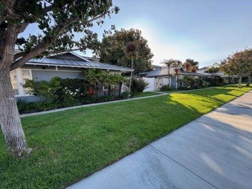 1601-1801 E 15th Street, newport beach, CA 92663