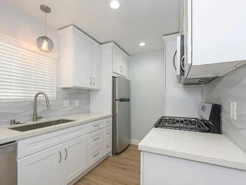 418 N Broadway, Redondo Beach, CA 90277