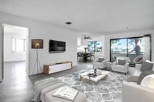 5101 Balboa Blvd, Encino, CA 91316