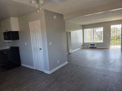 2515 W. Winston Rd, Anaheim, CA 92804