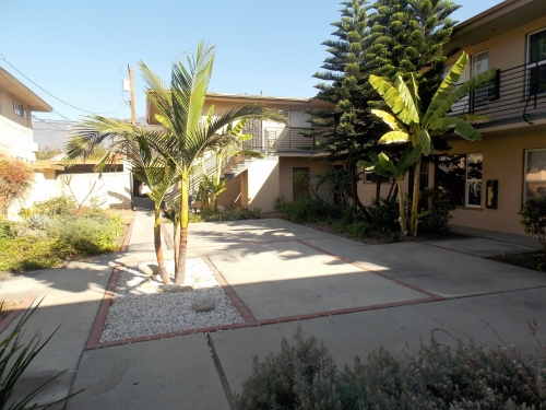 855 W. Huntington Drive, Arcadia, CA 91007