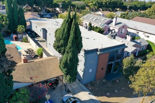 4181 Duquesne Ave, Culver City, CA 90232