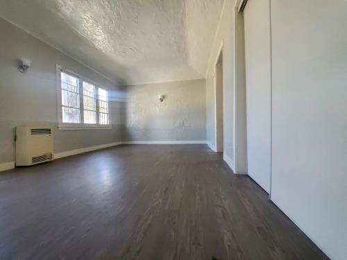 2360 W. 18th St, Los Angeles, CA 90019