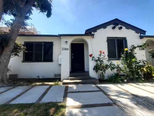 2360 W. 18th St, Los Angeles, CA 90019