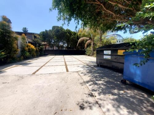 2360 W. 18th St, Los Angeles, CA 90019