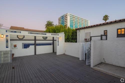 1757 E Ocean Blvd, Long Beach, CA 90802