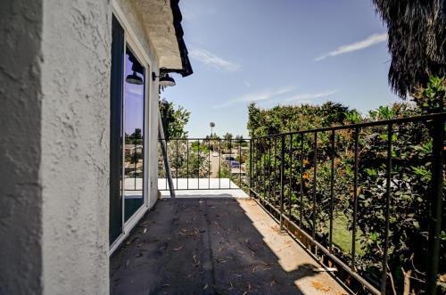 432 Hamilton St, Costa Mesa, CA 92627