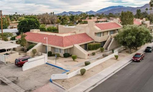 32450 Candlewood Dr, Cathedral City, CA 92234