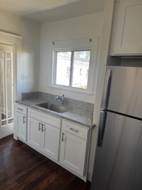 520-530 E 17th St, Long Beach, CA 90813