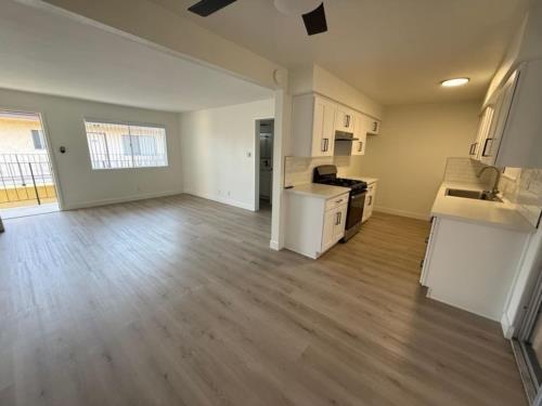 11926 Bellflower Blvd, Downey, CA 90242