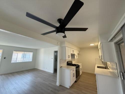 11926 Bellflower Blvd, Downey, CA 90242