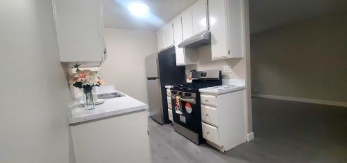 1628 W 218th St, Torrance, CA 90501