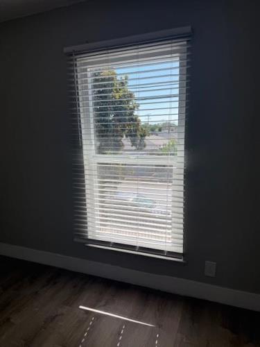 10560 Haddon Ave, Pacoima, CA 91331