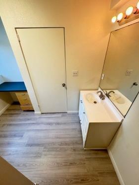 3030 WAVERLY DRIVE, LOS ANGELES, CA 90039