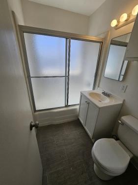 11940 Laurelwood Dr, Studio City, CA 91604