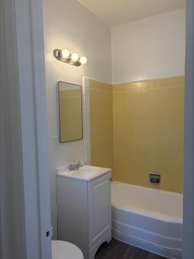 11940 Laurelwood Dr, Studio City, CA 91604