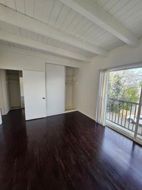 11940 Laurelwood Dr, Studio City, CA 91604