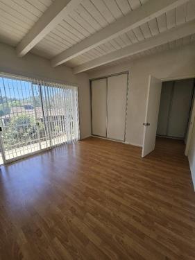 11940 Laurelwood Dr, Studio City, CA 91604