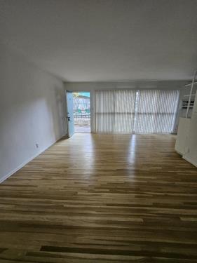 11940 Laurelwood Dr, Studio City, CA 91604