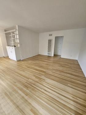 11940 Laurelwood Dr, Studio City, CA 91604