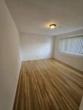 11940 Laurelwood Dr, Studio City, CA 91604