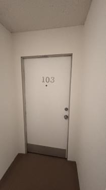 18144 Burbank Blvd, Tarzana, CA 91356