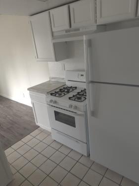 18144 Burbank Blvd, Tarzana, CA 91356