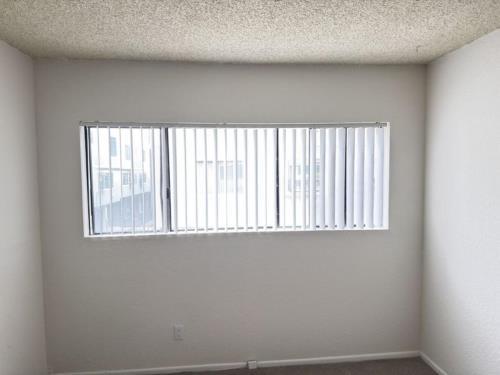 18144 Burbank Blvd, Tarzana, CA 91356