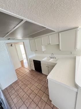 18144 Burbank Blvd, Tarzana, CA 91356