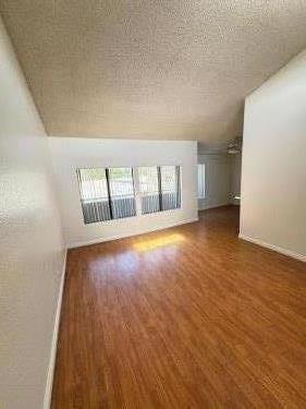 18144 Burbank Blvd, Tarzana, CA 91356