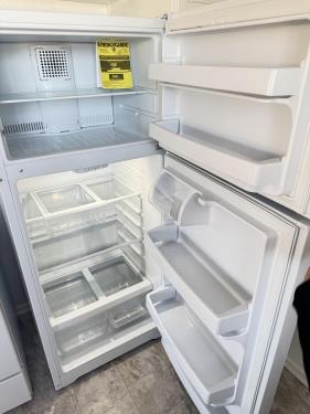 18144 Burbank Blvd, Tarzana, CA 91356