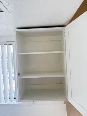 18144 Burbank Blvd, Tarzana, CA 91356