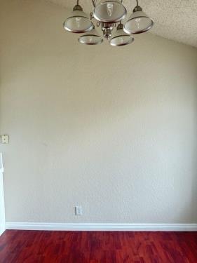 18144 Burbank Blvd, Tarzana, CA 91356