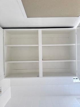 18144 Burbank Blvd, Tarzana, CA 91356