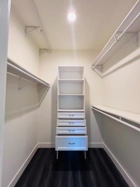 921 N W Knoll Dr, West Hollywood, CA 90069
