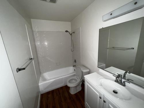 15751 Ryon ave, Bellflower, CA 90706