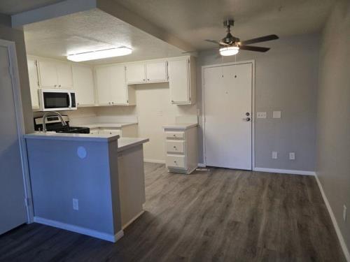 1501 N Brea Blvd, Fullerton, CA 92835