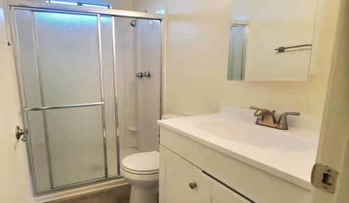 1225 W 166TH ST, Gardena, CA 90247