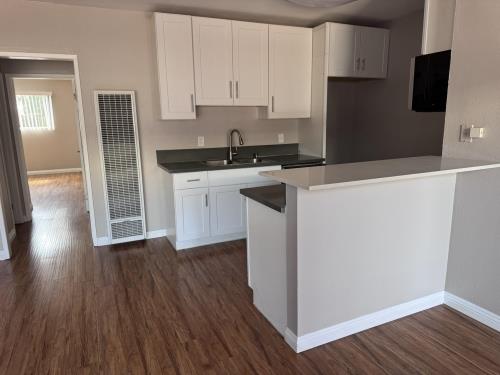 6819 Laurel Canyon Blvd., North Hollywood, CA 91605