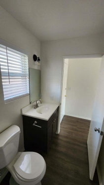 663 W 5th St, San Pedro, CA 90731