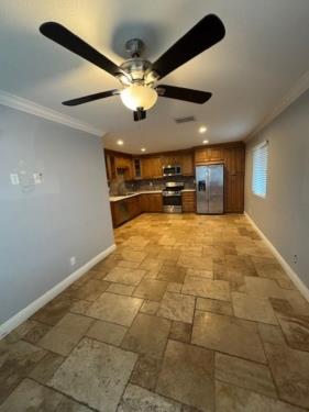 707 Shalimar Dr, Costa Mesa, CA 92627