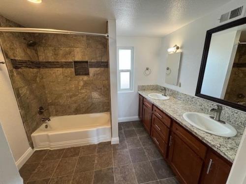 707 Shalimar Dr, Costa Mesa, CA 92627